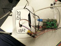 Das Test-Setup: Router mit Raspberry und Switch-Platine